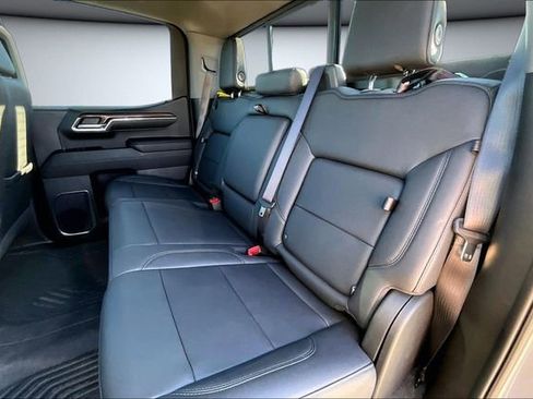 Used 2024 Chevrolet Silverado 1500 LT Trail Boss w/ LT Trail Boss Premium Package image 22