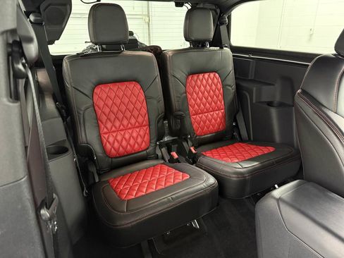 Used 2022 Ford Bronco Wildtrak image 15