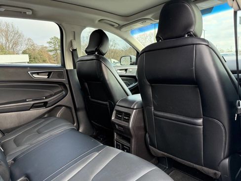 Used 2017 Ford Edge Titanium w/ Equipment Group 301A image 14
