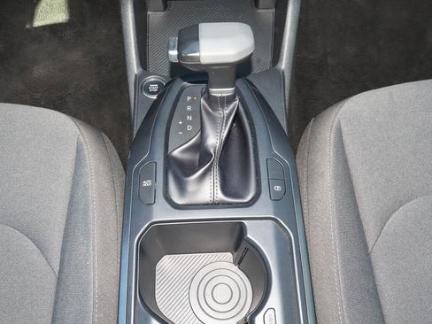 Used 2025 Kia K4 FWD image 19