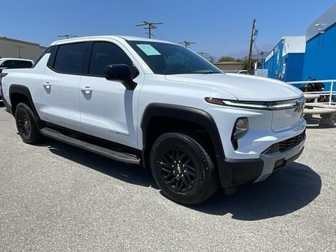 Used 2026 Chevrolet Silverado EV LT AWD/4WD image 31