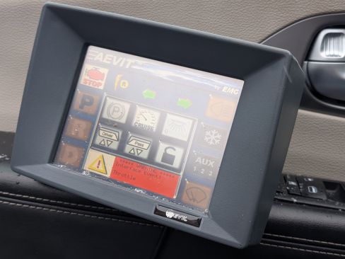 Used 2021 Chrysler Pacifica Touring-L image 6