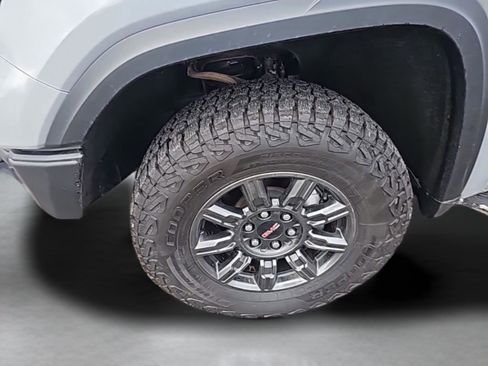 Used 2024 GMC Sierra 1500 AT4X AWD/4WD image 46