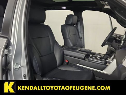 Certified 2025 Toyota Sequoia Platinum w/ TRD Off-Road Package AWD/4WD image 33