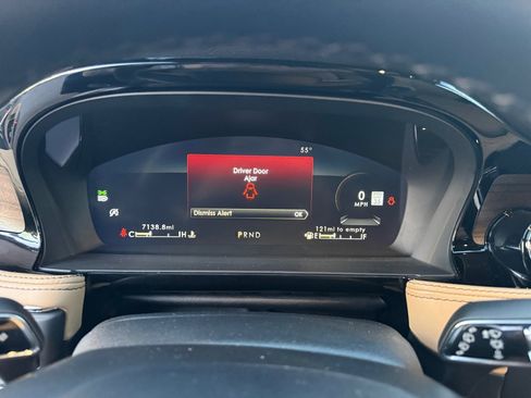 Used 2022 Lincoln Corsair Reserve w/ Equipment Group 201A image 13