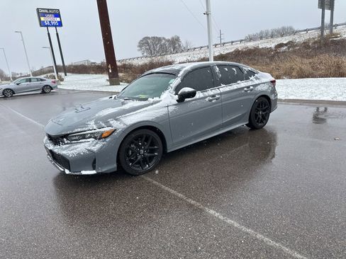 Certified 2025 Honda Civic Sport image 17