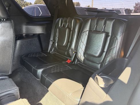 Used 2016 Ford Explorer Platinum AWD/4WD image 11