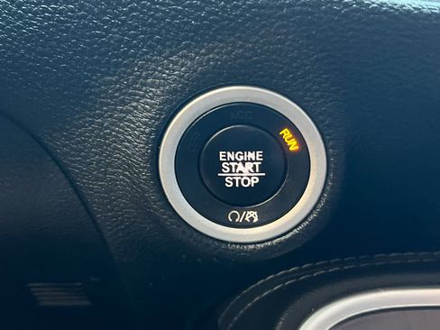Used 2016 Dodge Challenger R/T w/ Driver Convenience Group RWD image 23