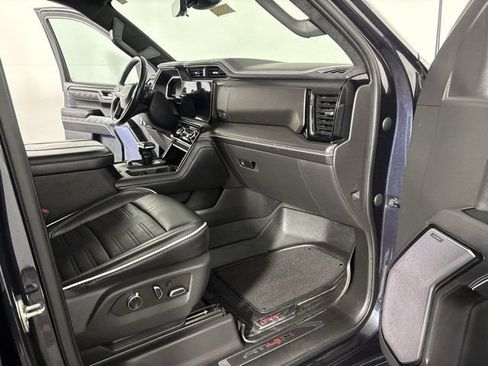 Used 2023 GMC Sierra 1500 AT4X AWD/4WD image 34