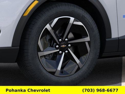New 2026 Chevrolet Equinox EV LT image 9