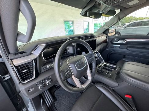 Used 2025 GMC Sierra 1500 Denali w/ Denali Reserve Package AWD/4WD image 14
