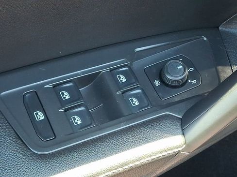 Used 2022 Volkswagen Tiguan S AWD/4WD image 26