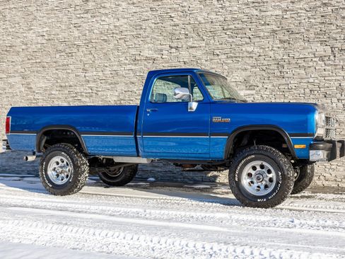 Used 1992 Dodge D/W Truck 250 image 8