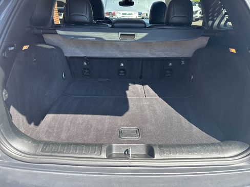 Used 2019 Jeep Cherokee Limited w/ Luxury Group AWD/4WD image 38