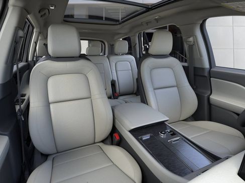 Used 2026 Lincoln Aviator Reserve RWD image 10