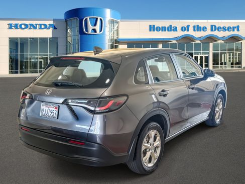 Certified 2024 Honda HR-V LX image 5