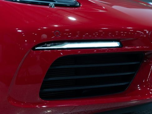 Used 2019 Porsche 718 Cayman S image 31