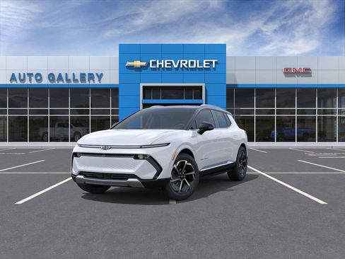 New 2025 Chevrolet Equinox EV LT w/ LPO, Blackout Package image 9