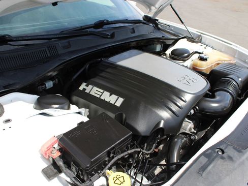 Used 2018 Dodge Charger R/T w/ Plus Group image 34