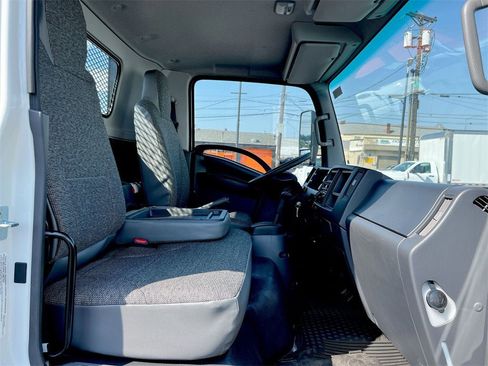 New 2024 Chevrolet Low Cab Forward image 20