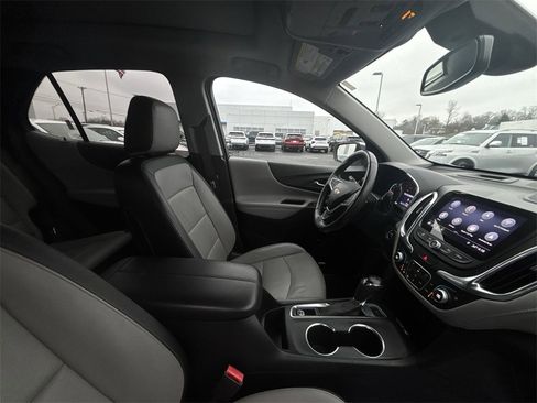 Used 2021 Chevrolet Equinox Premier image 15