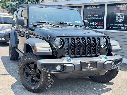 Used 2023 Jeep Wrangler Unlimited w/ Cold Weather Group AWD/4WD image 23