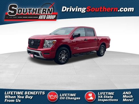 Used 2024 Nissan Titan SV w/ SV Convenience Package image 1