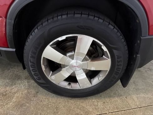 Used 2012 GMC Acadia SLT FWD image 9
