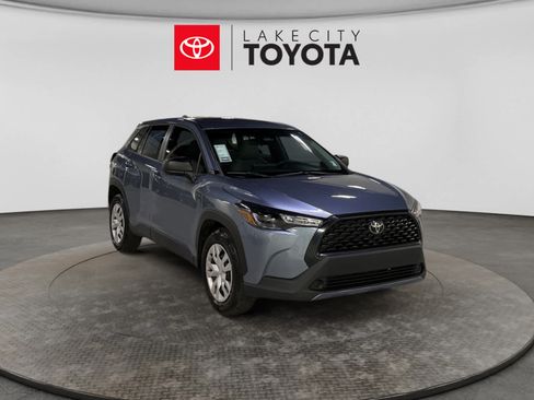 Used 2023 Toyota Corolla Cross L FWD image 13
