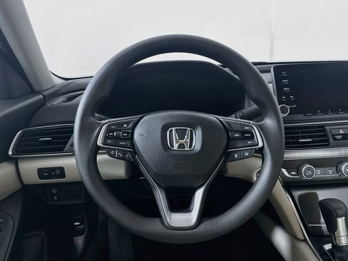 Used 2018 Honda Accord LX image 18
