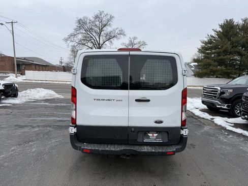 Used 2016 Ford Transit 250 130 Low Roof image 6