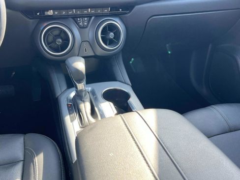 Used 2021 Chevrolet Blazer LT image 19