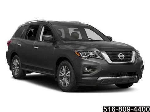 Used 2018 Nissan Pathfinder SV w/ SV Tech Package AWD/4WD image 10