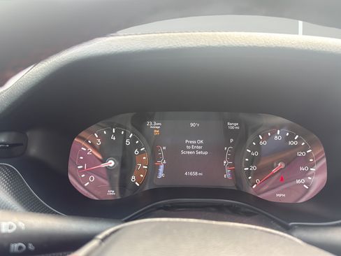 Used 2025 Jeep Compass Trailhawk AWD/4WD image 33