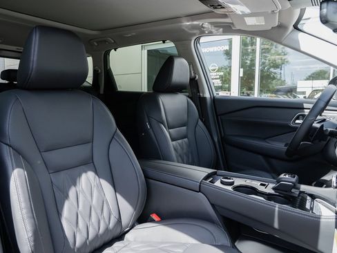 New 2026 Nissan Rogue Platinum AWD/4WD image 27