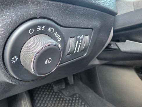 Used 2021 Jeep Compass Latitude AWD/4WD image 17
