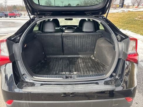 Used 2019 Toyota Prius L Eco image 11