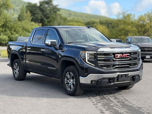 Used 2026 GMC Sierra 1500 SLT AWD/4WD image 1