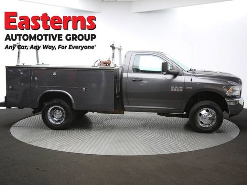 Used 2018 RAM 3500 Tradesman w/ Chrome Appearance Group image 45