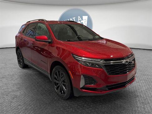 Certified 2023 Chevrolet Equinox RS image 1