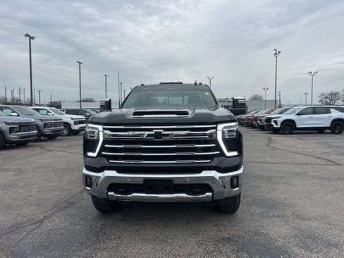 Certified 2025 Chevrolet Silverado 2500 LTZ w/ LTZ Premium Package image 8