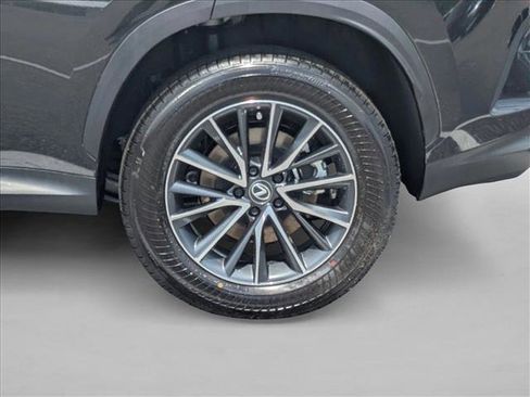 Used 2025 Lexus NX 250 FWD w/ Towing Package (2000 Lbs) image 9