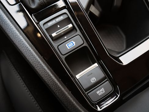 Used 2025 Honda Accord EX-L image 28