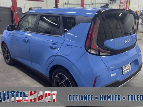 Used 2024 Kia Soul EX image 5