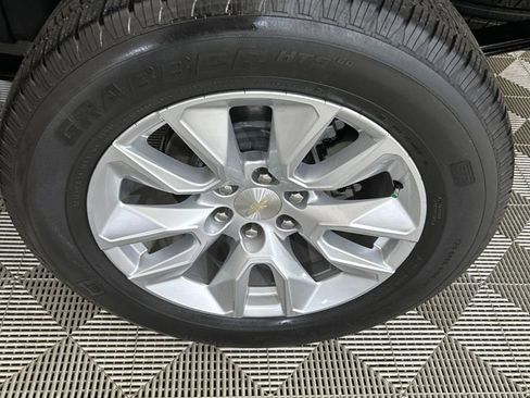 Used 2022 Chevrolet Silverado 1500 Custom image 11