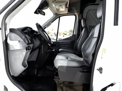 Used 2015 Ford Transit 250 148 Medium Roof image 3