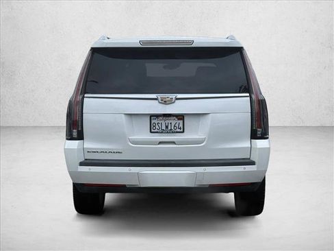 Used 2019 Cadillac Escalade ESV Luxury image 6