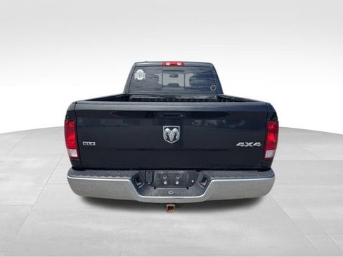 Used 2018 RAM 1500 Classic SLT w/ Luxury Group AWD/4WD image 6