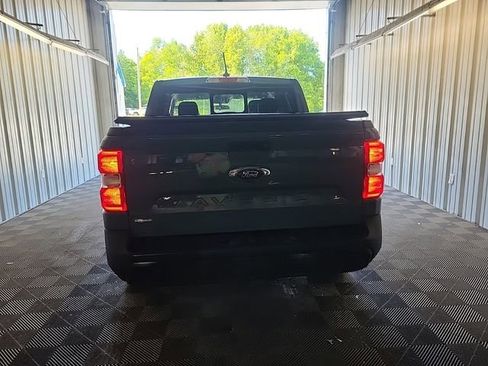 Used 2022 Ford Maverick Lariat FWD image 10
