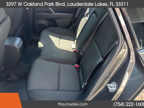 Used 2013 MAZDA MAZDA3 i Touring image 27